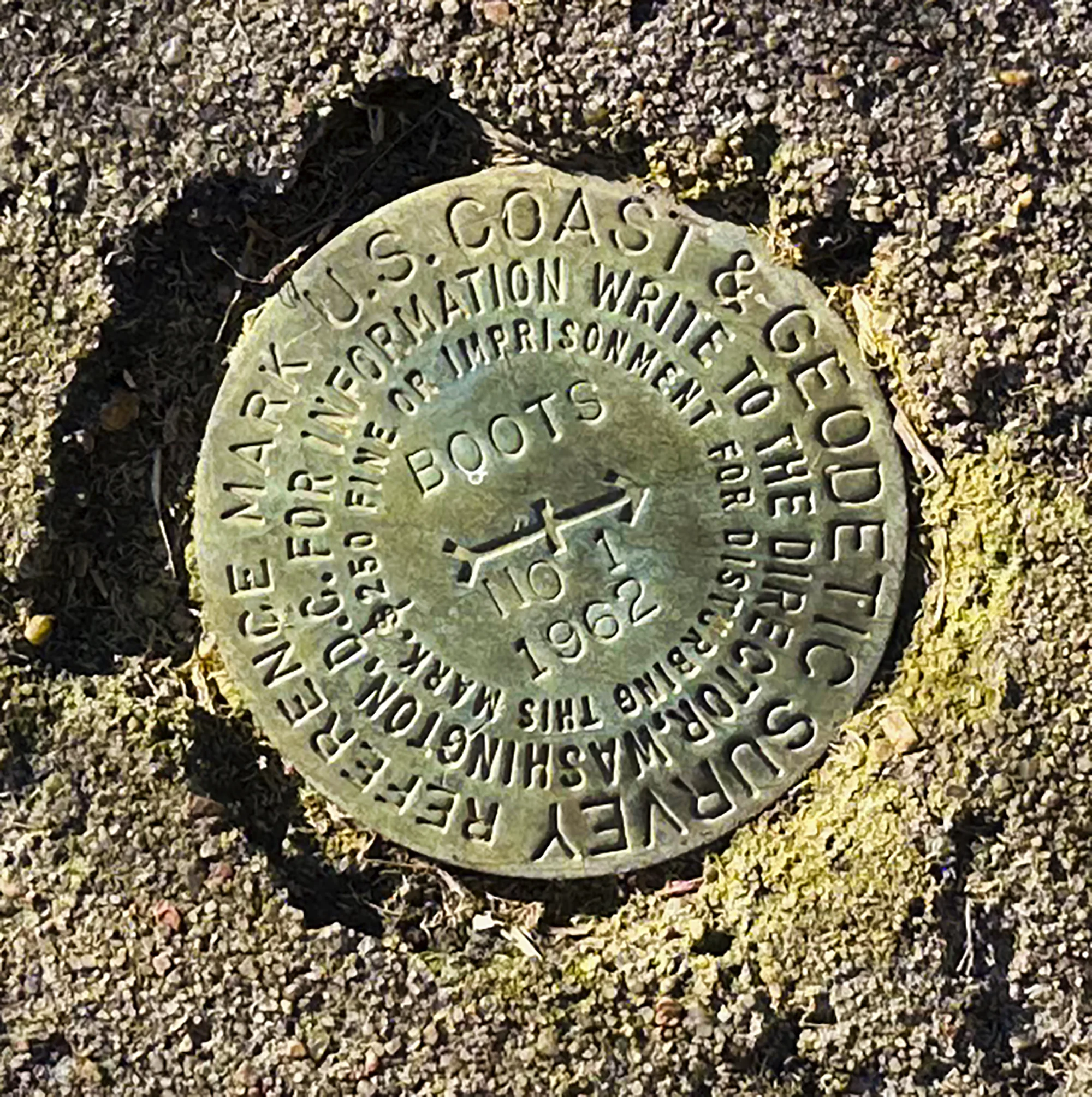 Boots Monument detail
